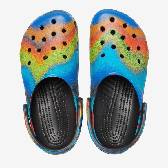 Crocs Classic Tie-Dye Graphic Clog - Picture 2 of 7